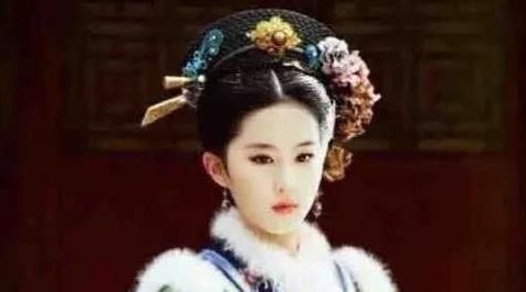 娱乐圈吃瓜小燕子是谁呀,她是如何成为热门话题的？